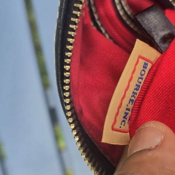 Dooney & Bourke Black Pebble Grain Crossbody Shoulder Bag Black Pockets - Picture 14 of 16